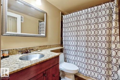 #206 10745 83 Av Nw, Edmonton, AB - Indoor Photo Showing Bathroom