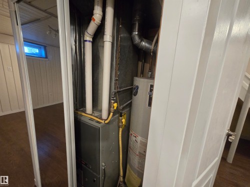 360 Northgate Terrace Nw, Edmonton, AB - Indoor Photo Showing Basement
