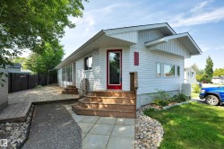 121 Willow Park Estates  Leduc, AB T9E 5R9