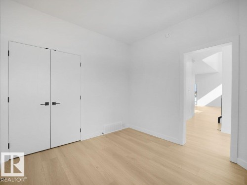 3327 Chernowski Way, Edmonton, AB - Indoor Photo Showing Other Room