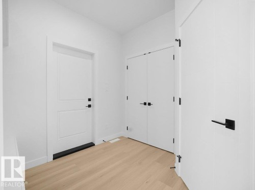 3327 Chernowski Way, Edmonton, AB - Indoor Photo Showing Other Room