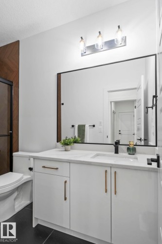 88 Silverstone Drive, Stony Plain, AB - Indoor Photo Showing Bathroom