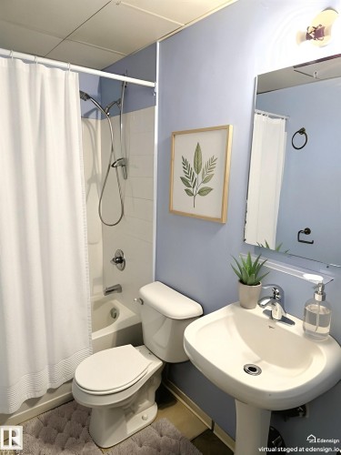 #607 10024 Jasper Av Nw Nw, Edmonton, AB - Indoor Photo Showing Bathroom