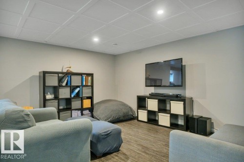313 Southwick Boulevard, Leduc, AB - Indoor