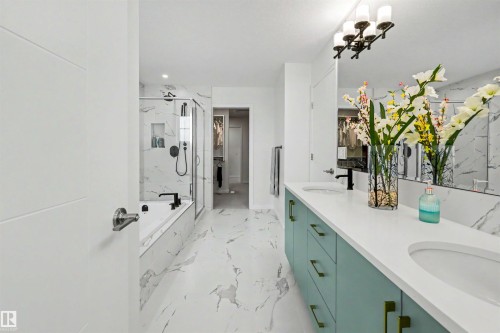 155 Stonehouse Way, Leduc, AB - Indoor Photo Showing Bathroom