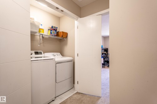 15928 100 Avenue Nw, Edmonton, AB - Indoor Photo Showing Laundry Room