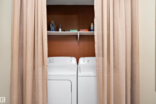 #64 2204 118 St Nw, Edmonton, AB - Indoor Photo Showing Laundry Room