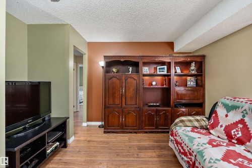#64 2204 118 St Nw, Edmonton, AB - Indoor