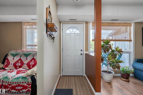#64 2204 118 St Nw, Edmonton, AB - Indoor Photo Showing Other Room