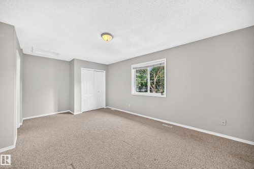 5234 118 Avenue Nw, Edmonton, AB - Indoor Photo Showing Other Room