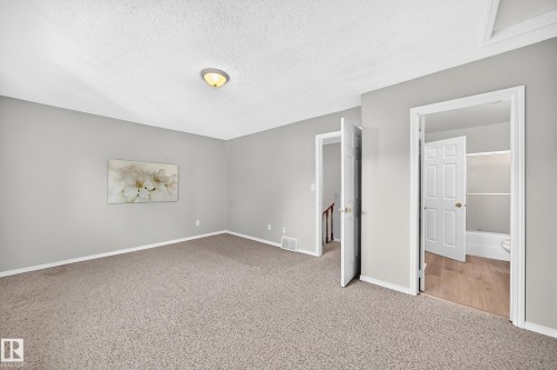 5234 118 Avenue Nw, Edmonton, AB - Indoor Photo Showing Other Room