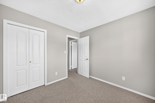 5234 118 Avenue Nw, Edmonton, AB - Indoor