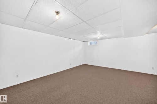5234 118 Avenue Nw, Edmonton, AB - Indoor Photo Showing Other Room