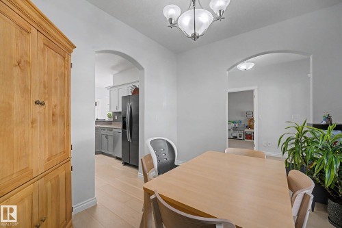 5079 Thibault Way Nw, Edmonton, AB - Indoor Photo Showing Dining Room