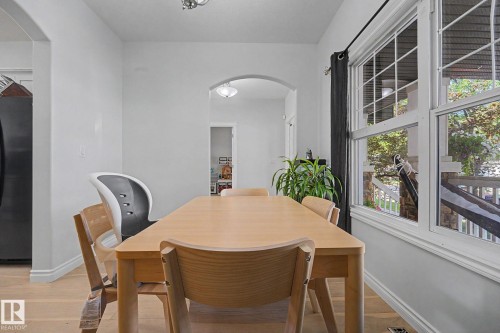 5079 Thibault Way Nw, Edmonton, AB - Indoor Photo Showing Dining Room