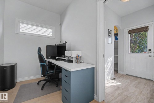 5079 Thibault Way Nw, Edmonton, AB - Indoor Photo Showing Office