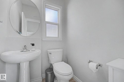 5079 Thibault Way Nw, Edmonton, AB - Indoor Photo Showing Bathroom