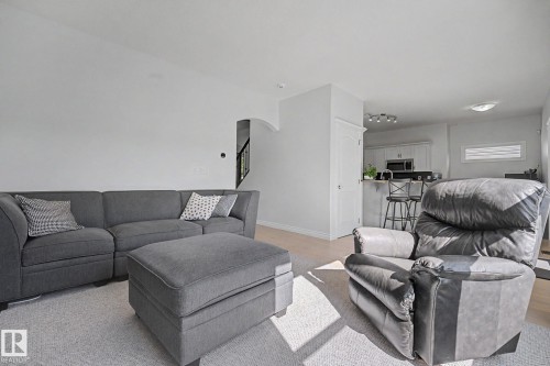 5079 Thibault Way Nw, Edmonton, AB - Indoor Photo Showing Living Room
