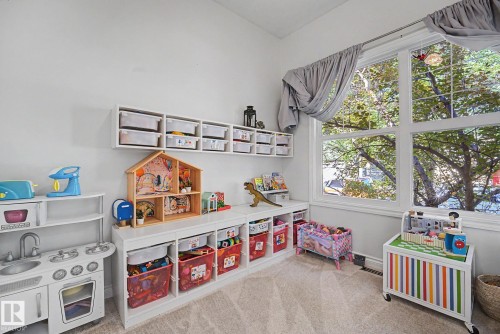 5079 Thibault Way Nw, Edmonton, AB - Indoor Photo Showing Other Room