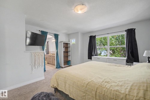 5079 Thibault Way Nw, Edmonton, AB - Indoor Photo Showing Bedroom
