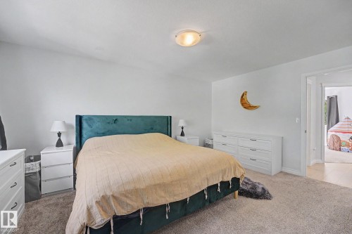 5079 Thibault Way Nw, Edmonton, AB - Indoor Photo Showing Bedroom