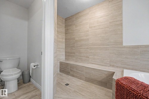 5079 Thibault Way Nw, Edmonton, AB - Indoor Photo Showing Bathroom
