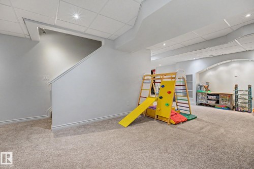 5079 Thibault Way Nw, Edmonton, AB - Indoor Photo Showing Other Room