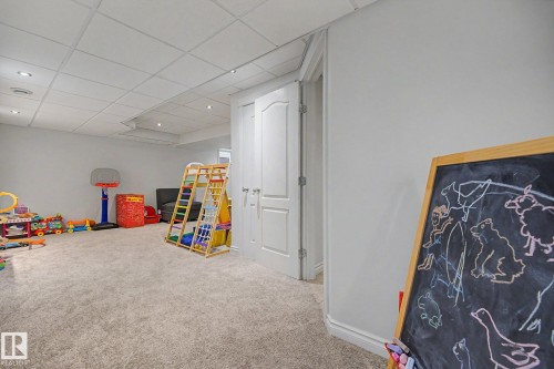 5079 Thibault Way Nw, Edmonton, AB - Indoor Photo Showing Other Room