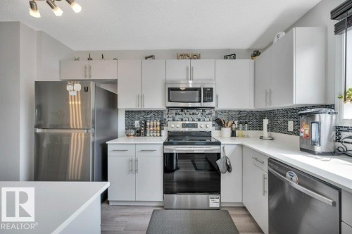19303 27 Avenue Nw, Edmonton, AB - Indoor Photo Showing Kitchen With Upgraded Kitchen
