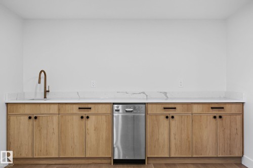 15302 78 Avenue Nw, Edmonton, AB - Indoor Photo Showing Kitchen