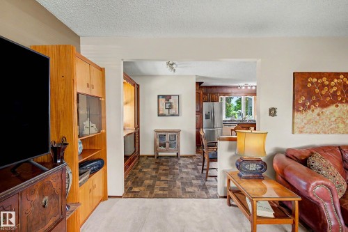 6115 152A Avenue Nw, Edmonton, AB - Indoor
