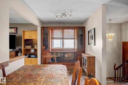 6115 152A Avenue Nw, Edmonton, AB - Indoor Photo Showing Dining Room