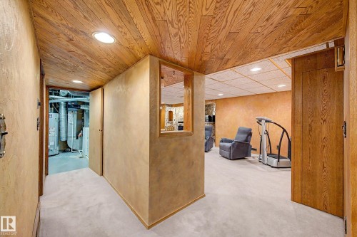 6115 152A Avenue Nw, Edmonton, AB - Indoor
