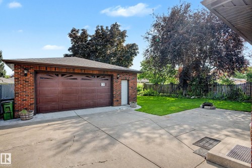 6115 152A Avenue Nw, Edmonton, AB - Outdoor