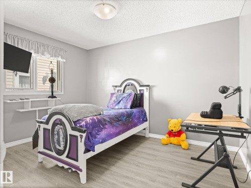 5552 190A Street Nw, Edmonton, AB - Indoor