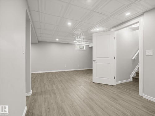 5552 190A Street Nw, Edmonton, AB - Indoor
