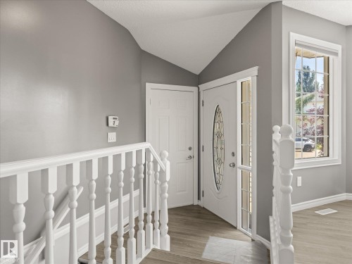 5552 190A Street Nw, Edmonton, AB - Indoor Photo Showing Other Room