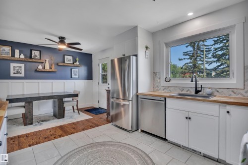 Kitchen - 5302 52 Ave, Wetaskiwin, AB - Indoor Photo Showing Kitchen