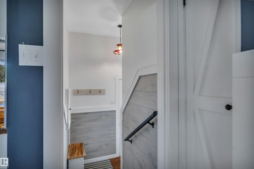 Stairs - 5302 52 Ave, Wetaskiwin, AB - Indoor Photo Showing Other Room