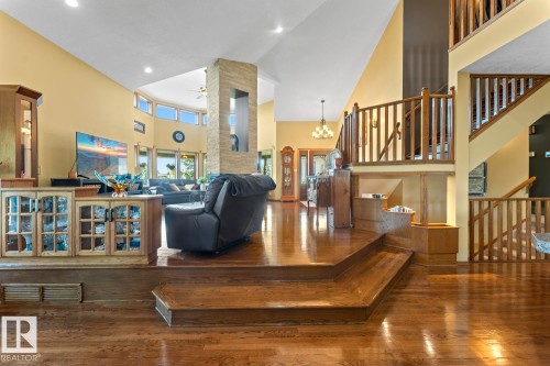 2700 Beach Avenue, Cold Lake, AB - Indoor Photo Showing Other Room