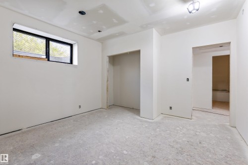 6 Harrow Close, Ardrossan, AB - Indoor Photo Showing Other Room