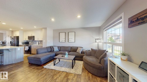 17359 49 Street Nw, Edmonton, AB - Indoor Photo Showing Living Room