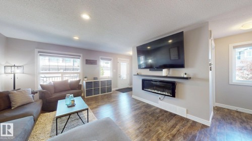 17359 49 Street Nw, Edmonton, AB - Indoor Photo Showing Living Room