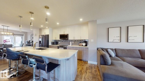 17359 49 Street Nw, Edmonton, AB - Indoor