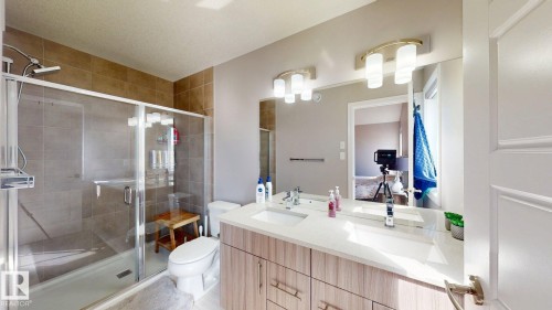 17359 49 Street Nw, Edmonton, AB - Indoor Photo Showing Bathroom