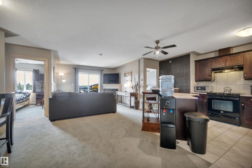 #411 4415 48 St, Leduc, AB - Indoor Photo Showing Kitchen