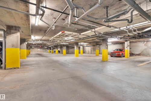 #411 4415 48 St, Leduc, AB - Indoor Photo Showing Garage