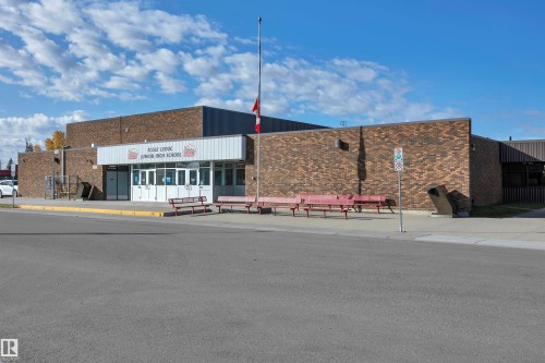 #411 4415 48 St, Leduc, AB - Outdoor