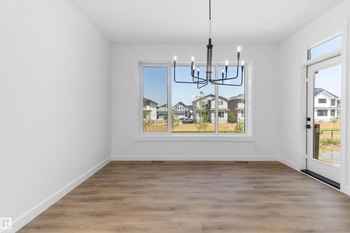 2224 5 Avenue Nw, Edmonton, AB - Indoor Photo Showing Other Room