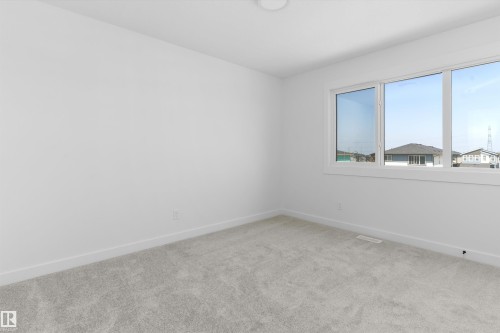 2224 5 Avenue Nw, Edmonton, AB - Indoor Photo Showing Other Room